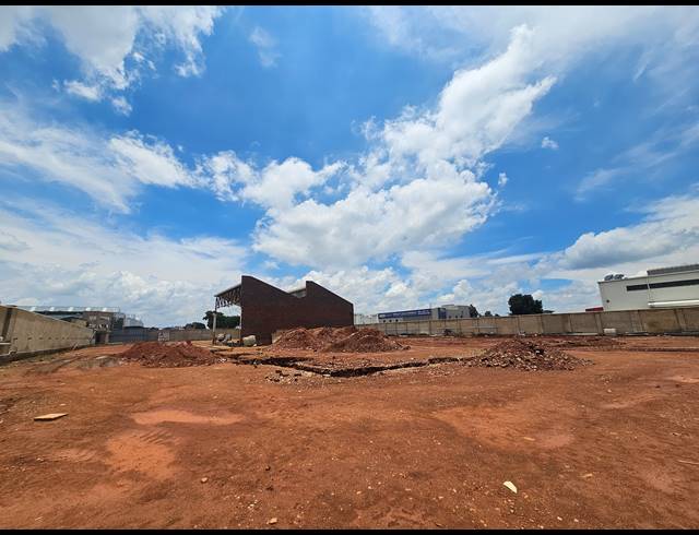 3,000M² WAREHOUSE TO LET IN ISANDO